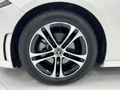 2022 Mercedes-Benz A-Class 180 L Sport Sedan, белый — фото 19