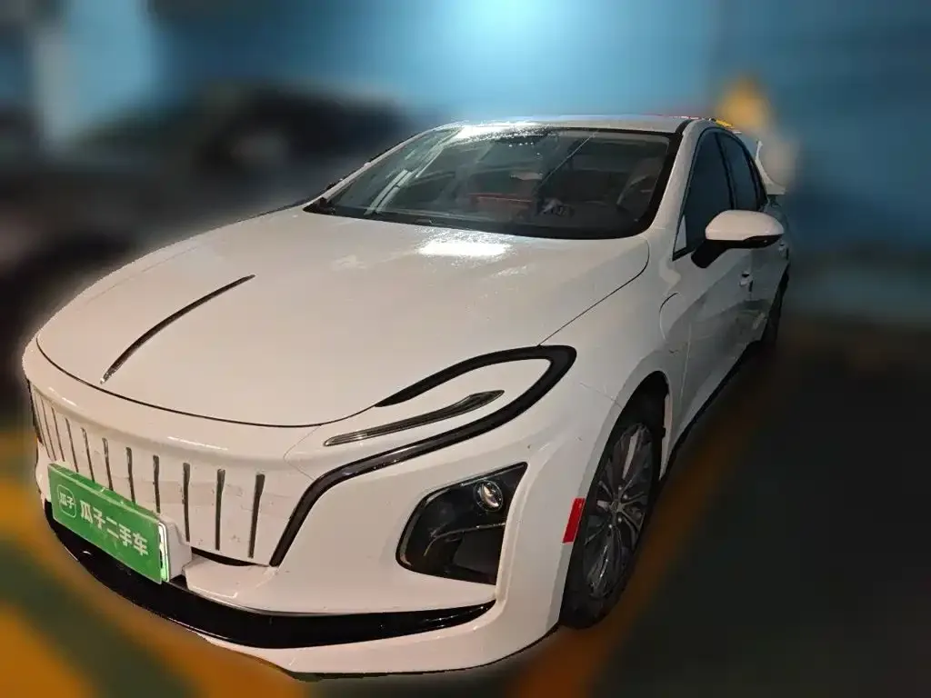 2023 Hongqi E-QM5 620km PLUS