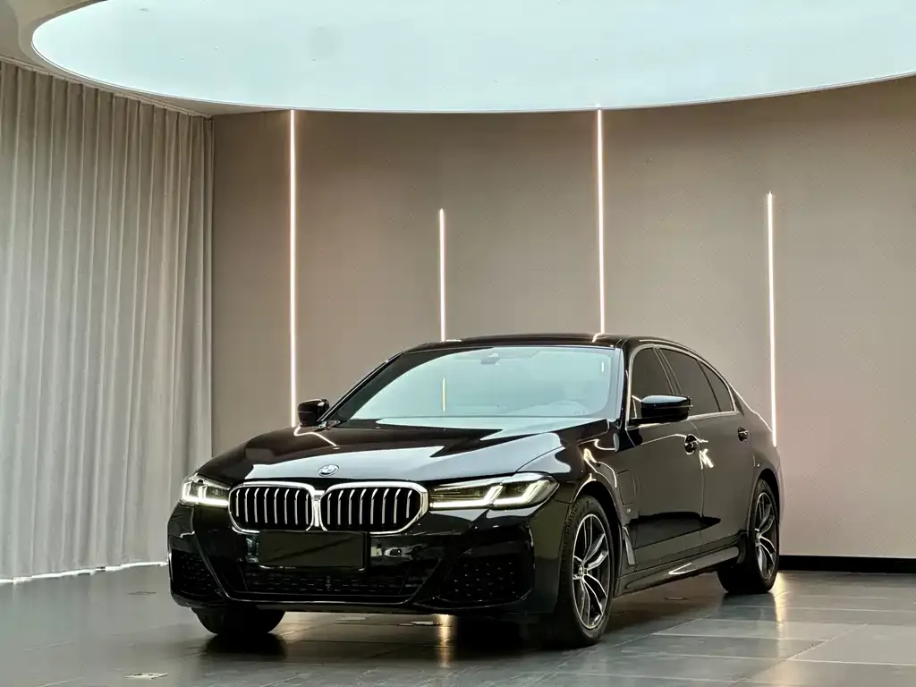 2021 BMW 5 Series 5 535Le M