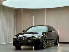 2021 BMW 5 Series 5 535Le M, чёрный — фото 1