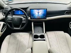 2025 BYD Yuan UP Smart Driving 401km Vitality — фото 25