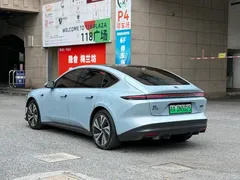 2022 Nio ET5 75kWh, синий — фото 7
