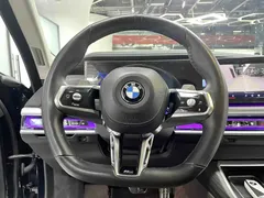 2023 BMW 7 735Li M, чёрный — фото 15