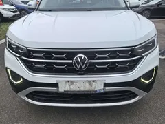 2023 Volkswagen Tayron 330TSI 2WD Plus, белый — фото 2