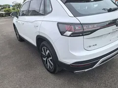 2023 Volkswagen Tayron 330TSI 2WD Plus, белый — фото 9