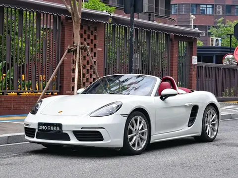 2020 Porsche 718 Boxster 2.0T