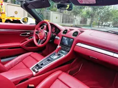 2020 Porsche 718 Boxster 2.0T, белый — фото 8