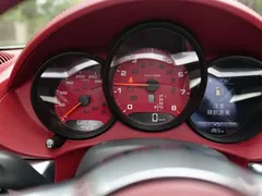 2020 Porsche 718 Boxster 2.0T, белый — фото 12