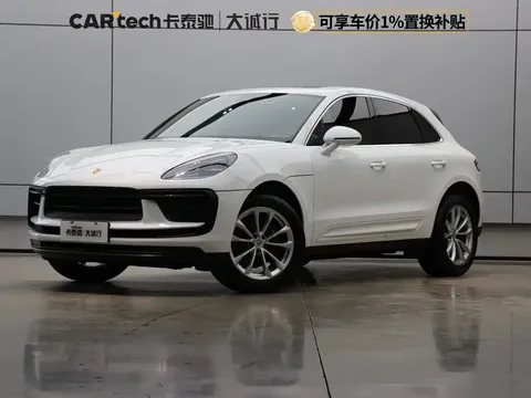 2022 Porsche Macan T 2.0T