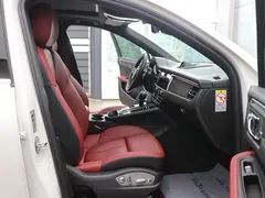2022 Porsche Macan T 2.0T — фото 25