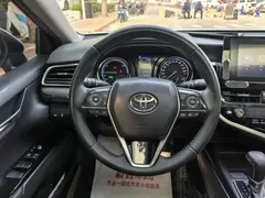 2021 Toyota Camry Hybrid 2.5HGVP Advanced, белый — фото 13