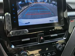 2021 Toyota Camry Hybrid 2.5HGVP Advanced, белый — фото 15