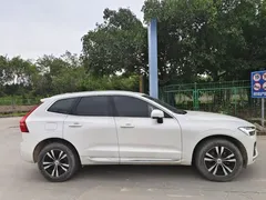 2024 Volvo XC60 4WD Luxury, белый — фото 9