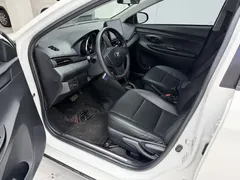 2021 Toyota Yaris L Zhixuan X 1.5L CVT Leading, белый — фото 13