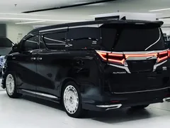 2020 Toyota Alphard Hybrid 2.5L Luxury, чёрный — фото 3