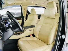 2020 Toyota Alphard Hybrid 2.5L Luxury, чёрный — фото 10
