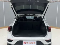 2022 Volkswagen T-Roc 280TSI DSG 2WD PLUS, белый — фото 23