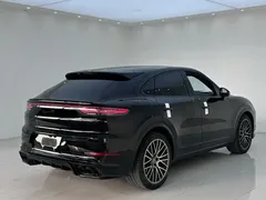 2023 Porsche Cayenne Coupé 3.0T Platinum Edition, чёрный — фото 9