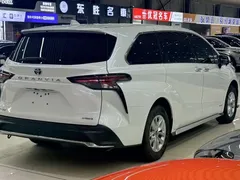 2023 Toyota Granvia 2.5L Hybrid Comfort, белый — фото 5