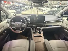 2023 Toyota Granvia 2.5L Hybrid Comfort, белый — фото 7