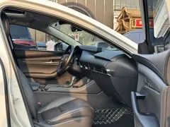 2022 Mazda 3 2.0L AT, белый — фото 11
