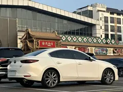 2022 Mazda 3 2.0L AT, белый — фото 14