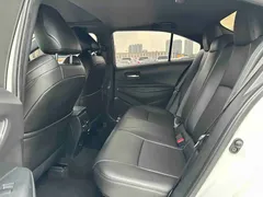 2022 Toyota Levin Hybrid 1.8H E-CVT Luxury, белый — фото 10