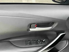 2022 Toyota Levin Hybrid 1.8H E-CVT Luxury, белый — фото 13