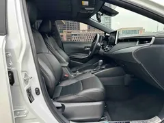 2022 Toyota Levin Hybrid 1.8H E-CVT Luxury, белый — фото 19