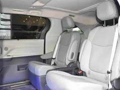 2022 Toyota Granvia 2.5L Hybrid Premium, чёрный — фото 7