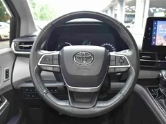 2022 Toyota Granvia 2.5L Hybrid Premium, чёрный — фото 13