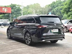 2022 Toyota Granvia 2.5L Hybrid Premium, чёрный — фото 18