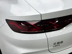 2025 BYD Qin L 120KM, белый — фото 18