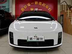 2025 Li Auto i8 Standard, белый — фото 2