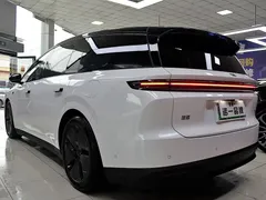 2025 Li Auto i8 Standard, белый — фото 19