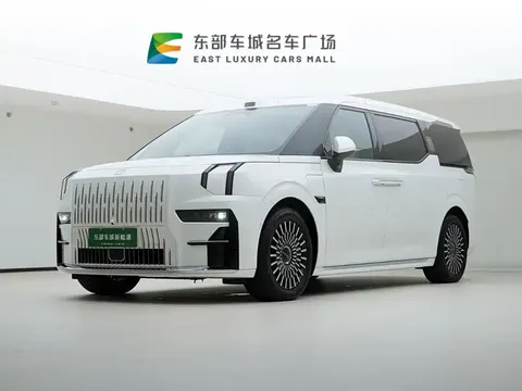 2024 Zeekr 009 7-seat 4WD 108kWh