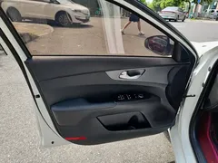 2021 Kia Cerato 1.5L CVT Youth, белый — фото 6