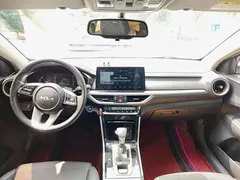 2021 Kia Cerato 1.5L CVT Youth, белый — фото 10
