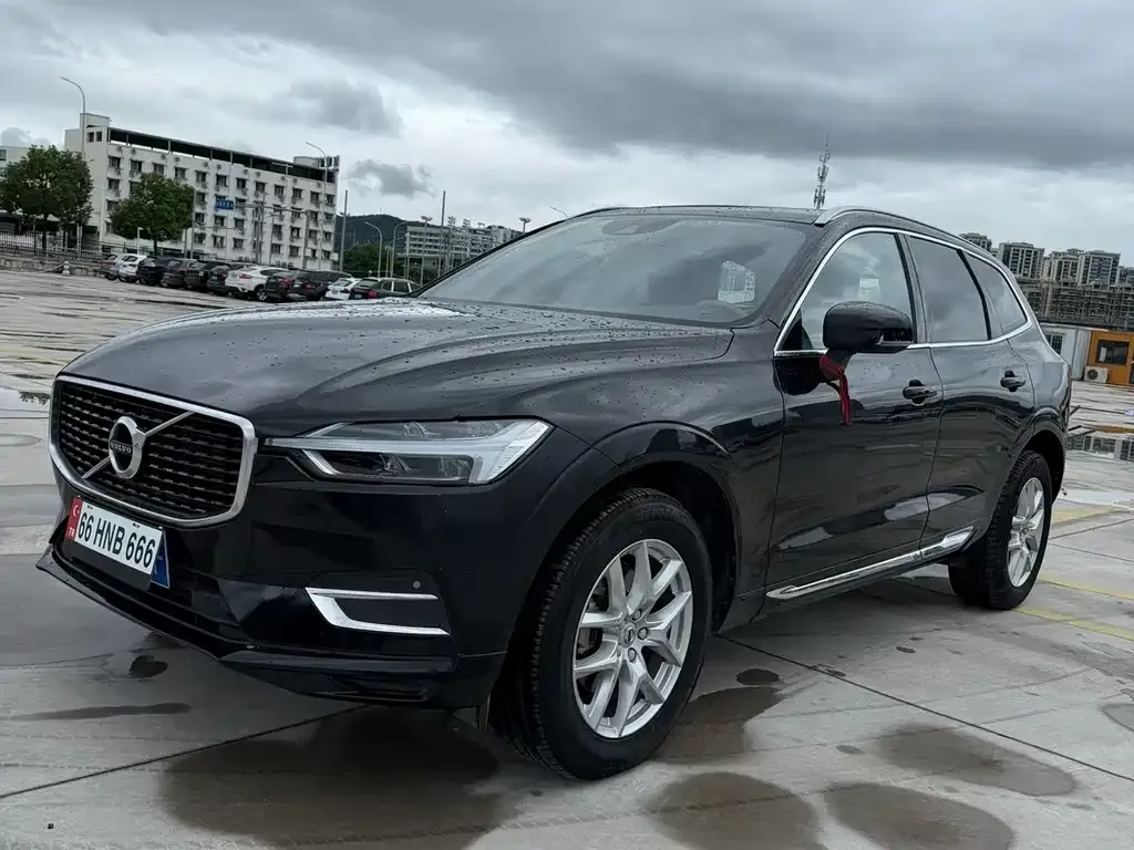 2021 Volvo XC60 T5 4WD Luxury