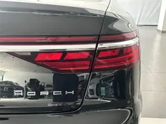 2022 Audi A8L Horch, чёрный — фото 14