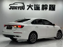 2021 Kia Cerato 1.5L CVT Fashion, белый — фото 4