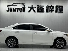 2021 Kia Cerato 1.5L CVT Fashion, белый — фото 8