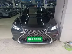 2022 Lexus ES 200, чёрный — фото 3