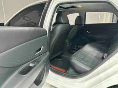 2022 Hyundai Elantra 1.5L CVT GLX Elite, белый — фото 17