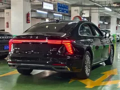 2023 Hongqi H5 1.5T DCT, чёрный — фото 16