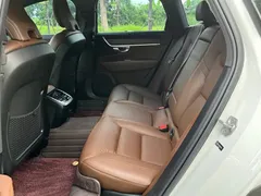 2022 Volvo V90 Cross Country B5 AWD, белый — фото 8
