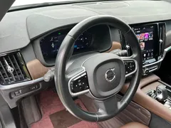 2022 Volvo V90 Cross Country B5 AWD, белый — фото 12