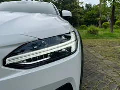 2022 Volvo V90 Cross Country B5 AWD, белый — фото 17
