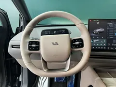 2025 Li Auto i6 4WD, чёрный — фото 7