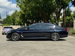 2022 BMW 5 Series 5 535Le M, чёрный — фото 18